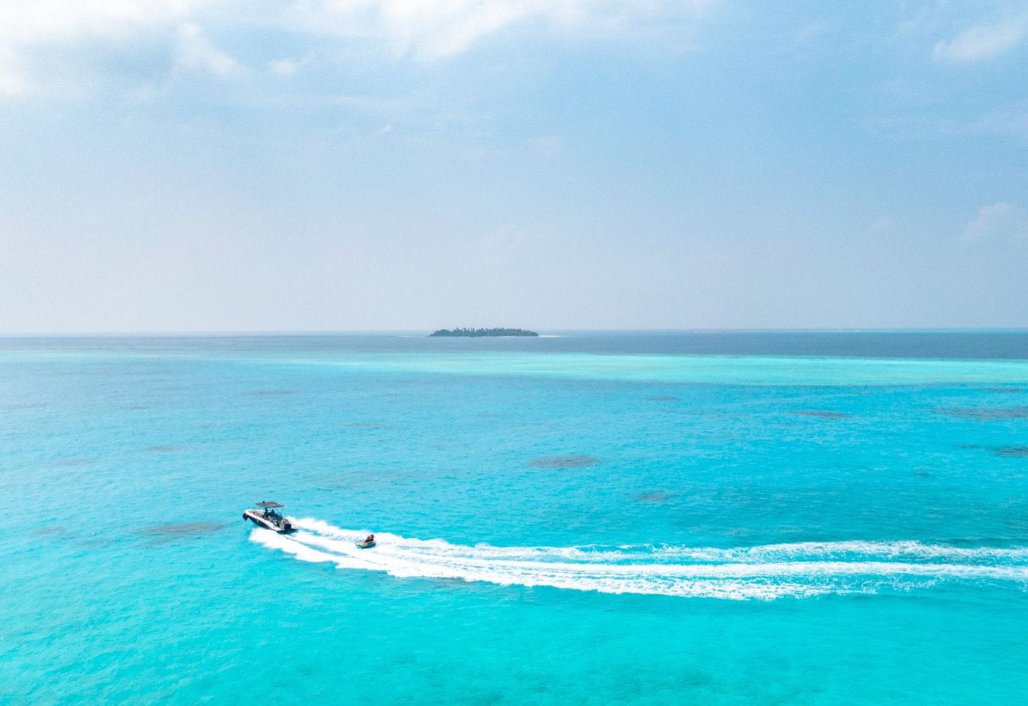 Private speedboat · turquoise lagoon, El Gouna